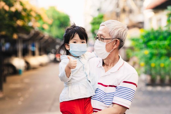 Comment gérer efficacement l'agressivité envers les autres animaux chez un chien ?